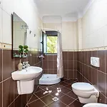 Charm 2, 1br Ap, Kitchen, Parking&more Sarandë
