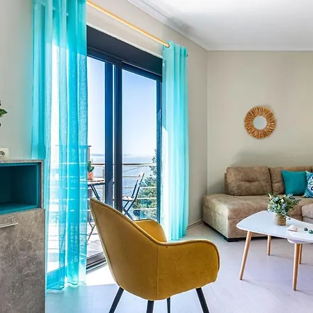 Charm 2, 1br Ap, Kitchen, Parking & Apartament *