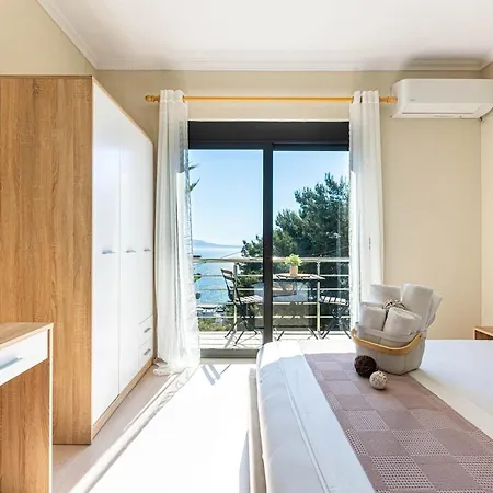 Charm 2, 1br Ap, Kitchen, Parking & * Saranda