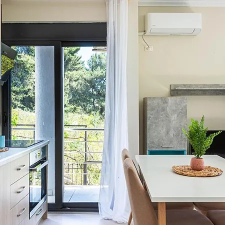 Charm 2, 1br Ap, Kitchen, Parking & * Saranda